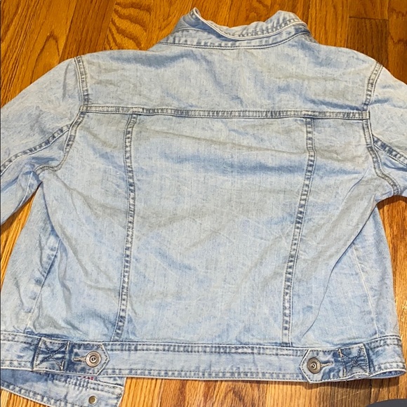 Light washed denim jacket - Picture 5 of 5